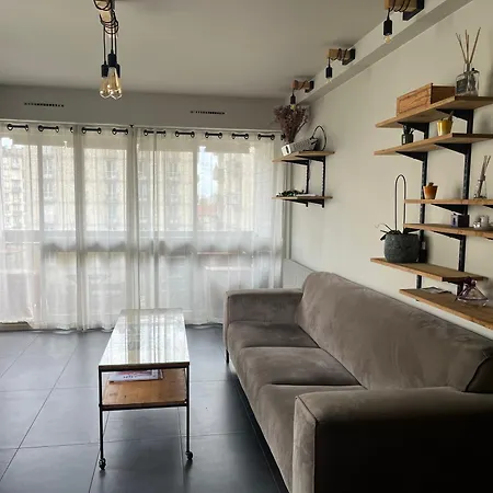 Terrasse Avec Vue, Proche Bercy-paris, 3 Pièces Spacieux Et Confort Appartamento *